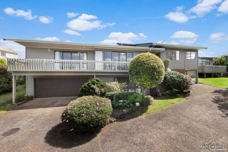 Photo of property in 153 Wiseley Road, West Harbour, Auckland, 0618