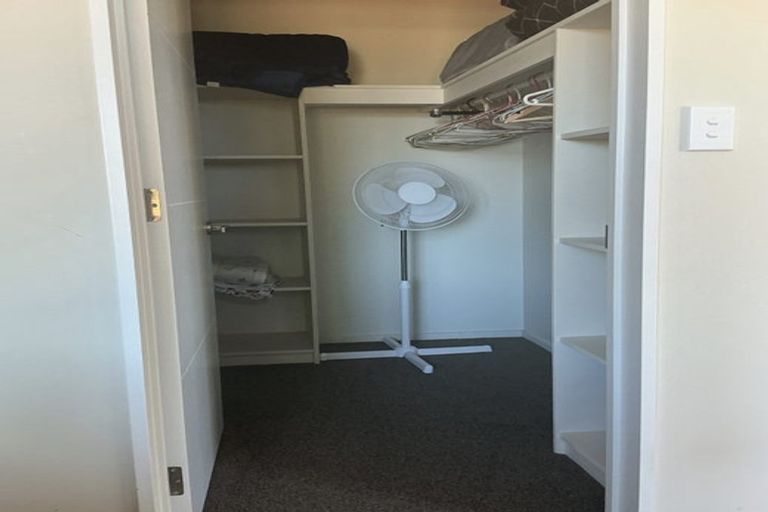 Photo of property in 11 Pounamu Place, Pegasus, 7612