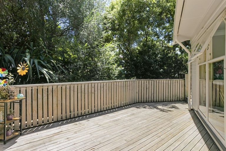 Photo of property in 8 Glenorchy Street, Glen Eden, Auckland, 0602