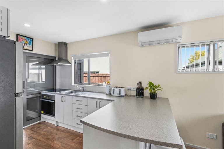 Photo of property in 2/24 Forth Street, Richmond, Christchurch, 8013