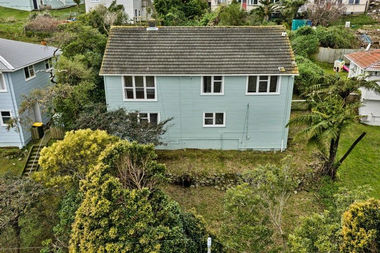 Photo of property in 14 Gloucester Street, Cannons Creek, Porirua, 5024