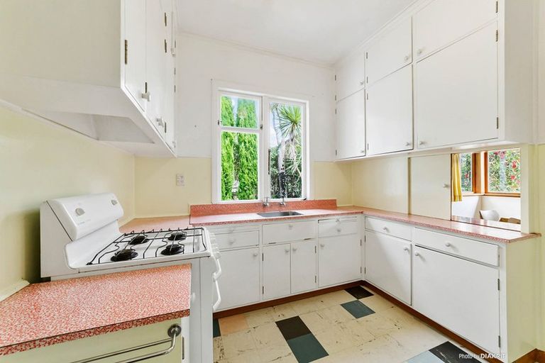 Photo of property in 12c Edinburgh Terrace, Berhampore, Wellington, 6023