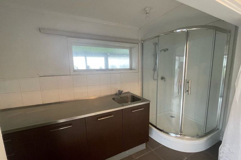 Photo of property in 82a Mokoia Road, Birkenhead, Auckland, 0626