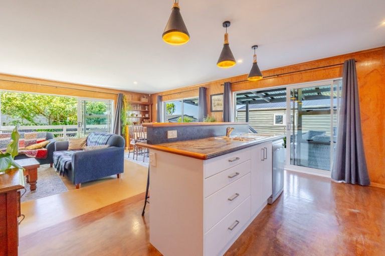 Photo of property in 3 Te Paerahi Road, Porangahau, 4293