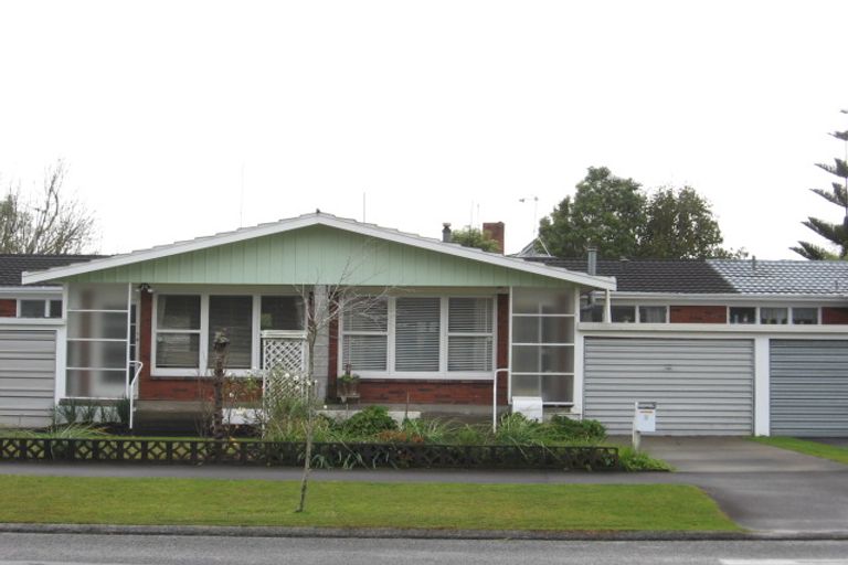 Photo of property in 2/2 New Street, Hamilton East, Hamilton, 3216