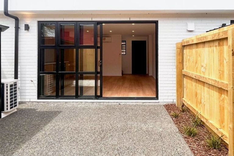 Photo of property in 3/13 Moa Place, Christchurch Central, Christchurch, 8013