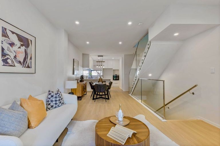 Photo of property in 44c Bruce Road, Glenfield, Auckland, 0629