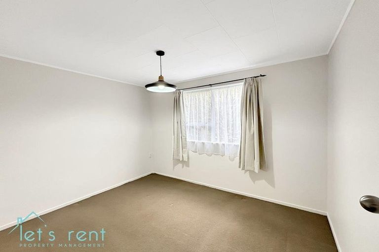 Photo of property in 154 Universal Drive, Henderson, Auckland, 0610