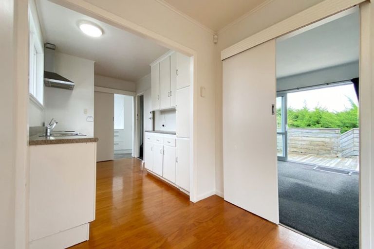Photo of property in 22a Tramway Road, Beach Haven, Auckland, 0626