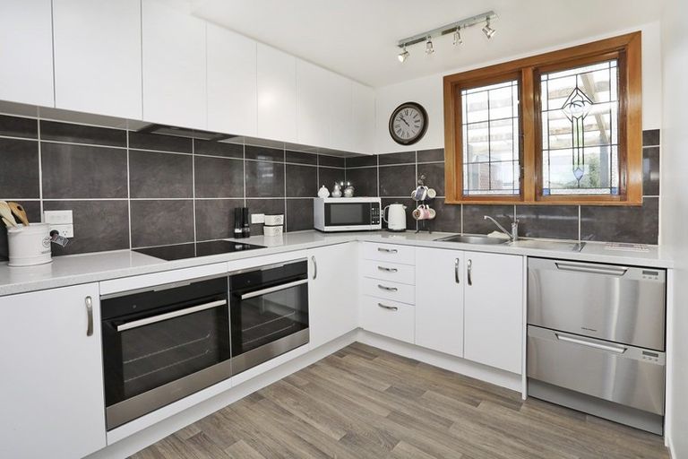 Photo of property in 21 Renfrew Street, Waikiwi, Invercargill, 9810