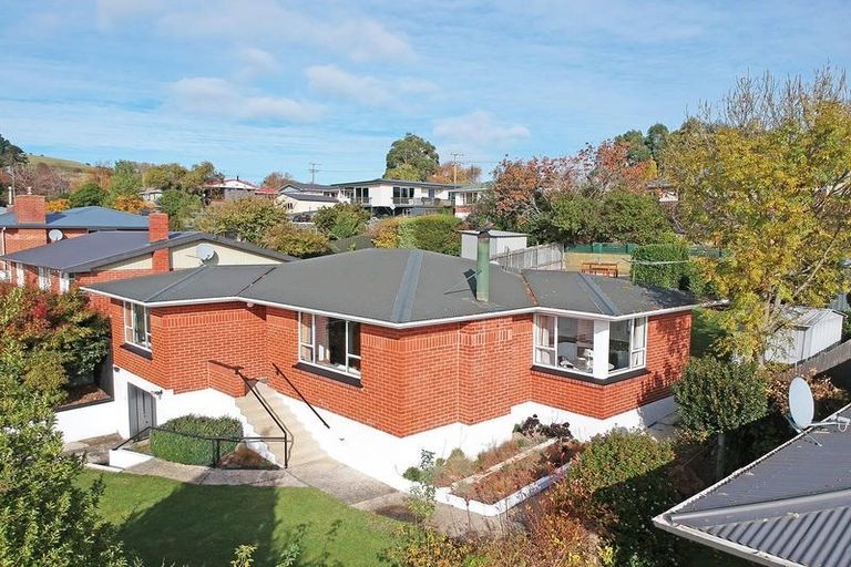 Photo of property in 23 Elwyn Crescent, Green Island, Dunedin, 9018