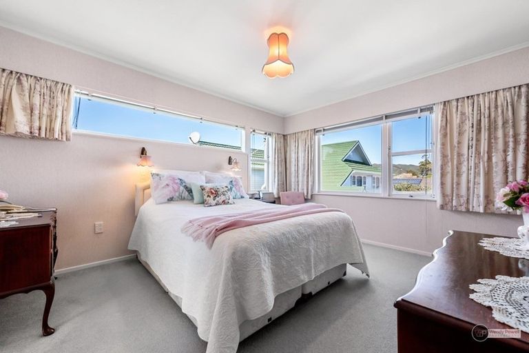 Photo of property in 7 Earlston Grove, Avalon, Lower Hutt, 5011