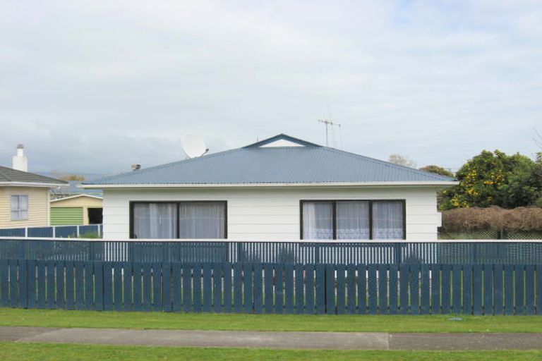 Photo of property in 21 Read Street, Levin, 5510