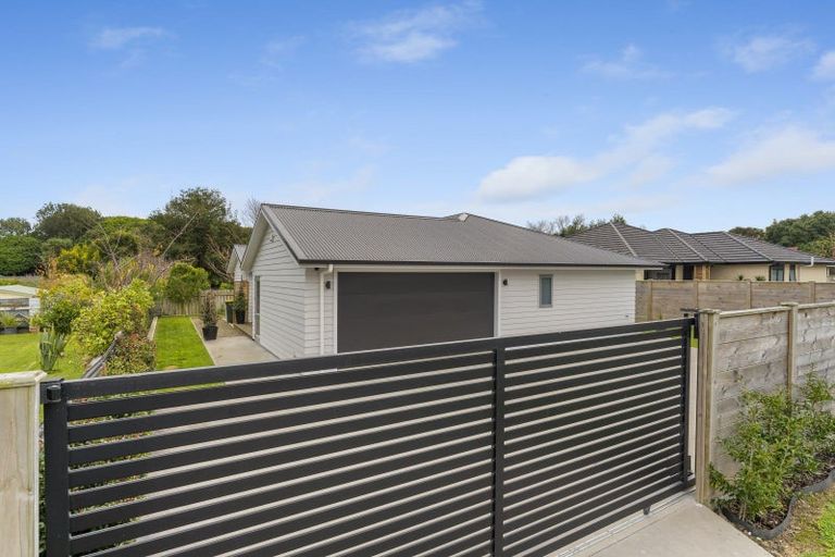 Photo of property in 15b Freemans Road, Otaki, 5512