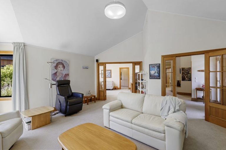 Photo of property in 3 Colin Grove, Hutt Central, Lower Hutt, 5010