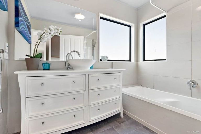 Photo of property in 110a Ruebe Road, Buckland, Pukekohe, 2677