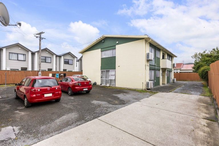 Photo of property in 102 Martin Street, Wallaceville, Upper Hutt, 5018