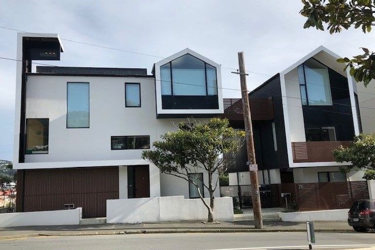 Photo of property in 76 Brougham Street, Mount Victoria, Wellington, 6011