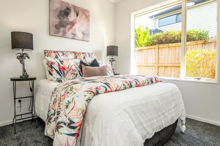 Photo of property in 5 Greta Banks Place, Wattle Downs, Auckland, 2103