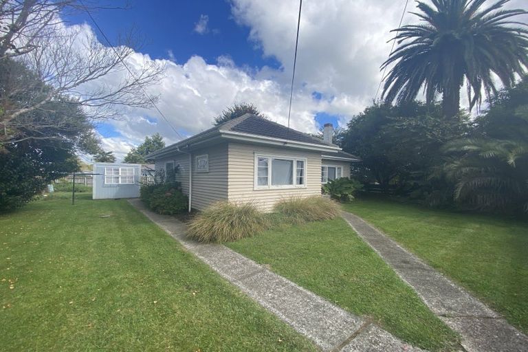 Photo of property in 77 Avalon Drive, Nawton, Hamilton, 3200