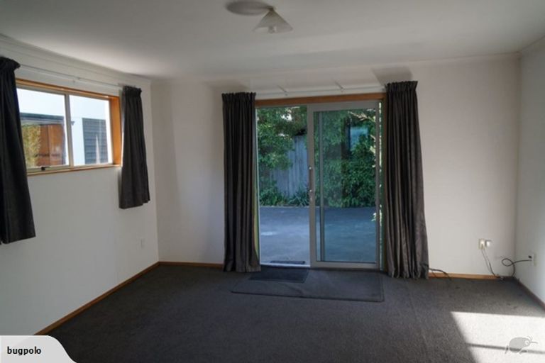 Photo of property in 2/32 Landsdowne Terrace, Cashmere, Christchurch, 8022