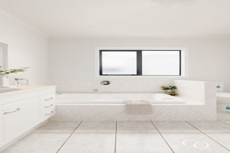 Photo of property in 36 Warrington Street, Matua, Tauranga, 3110