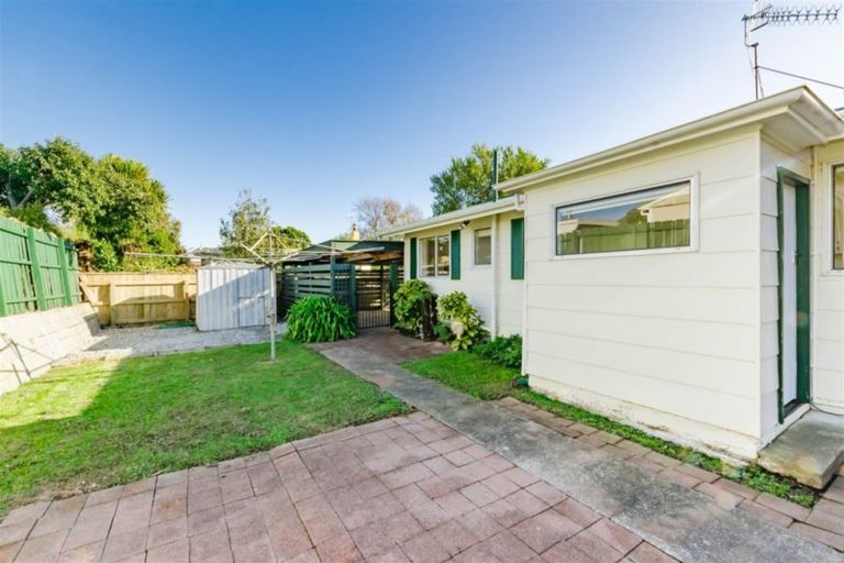 Photo of property in 12 Goldsborough Avenue, Raumati Beach, Paraparaumu, 5032