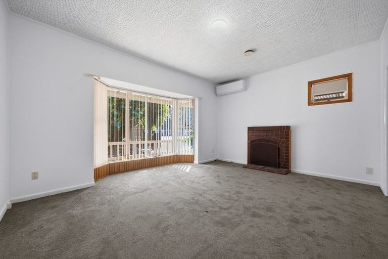 Photo of property in 1/324 Great South Road, Opaheke, Papakura, 2113