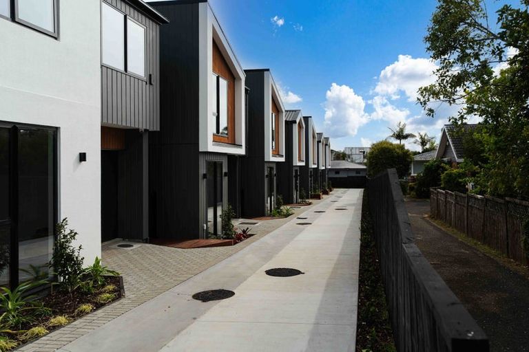 Photo of property in 4/7 Alma Road, Milford, Auckland, 0620