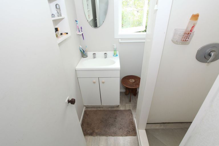 Photo of property in 2 Pokohui Avenue, Raglan, 3225