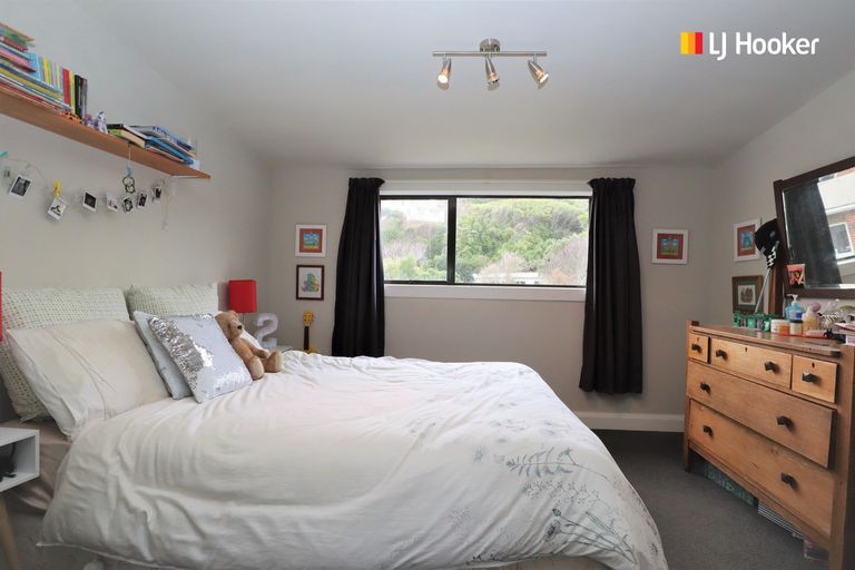 Photo of property in 37 Tahuna Road, Tainui, Dunedin, 9013