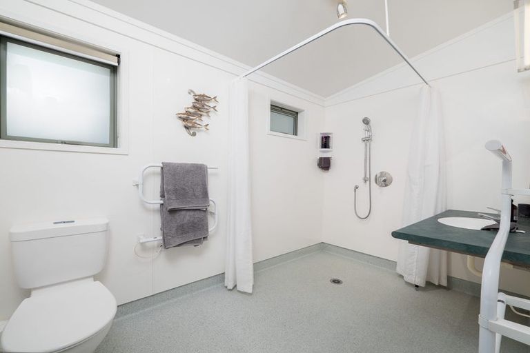 Photo of property in 13 Florance Avenue, Russell, 0202