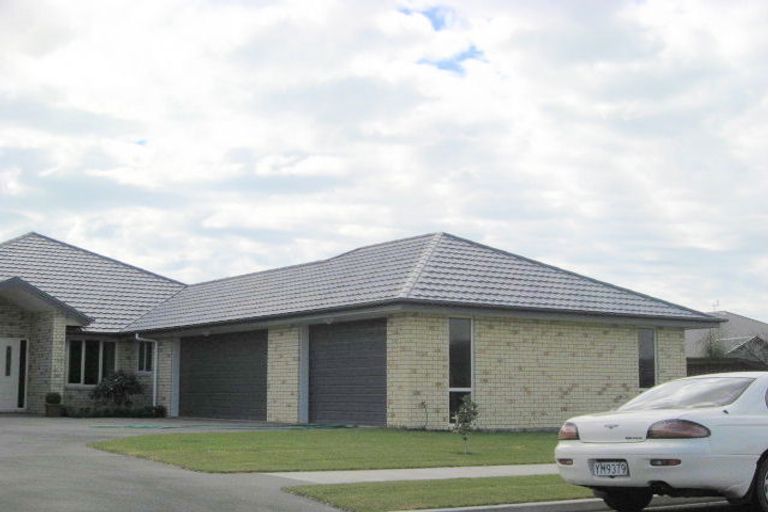 Photo of property in 17 Paget Drive, Woodend, 7610