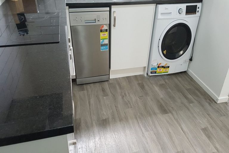 Photo of property in 2/14 Bendale Place, Papatoetoe, Auckland, 2025