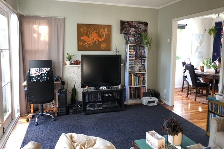 Photo of property in 12 Conway Place, Terrace End, Palmerston North, 4410