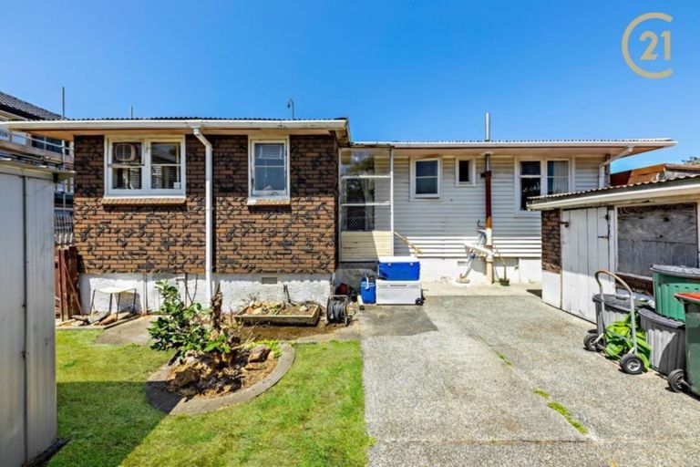 Photo of property in 17 Caspar Road, Papatoetoe, Auckland, 2025