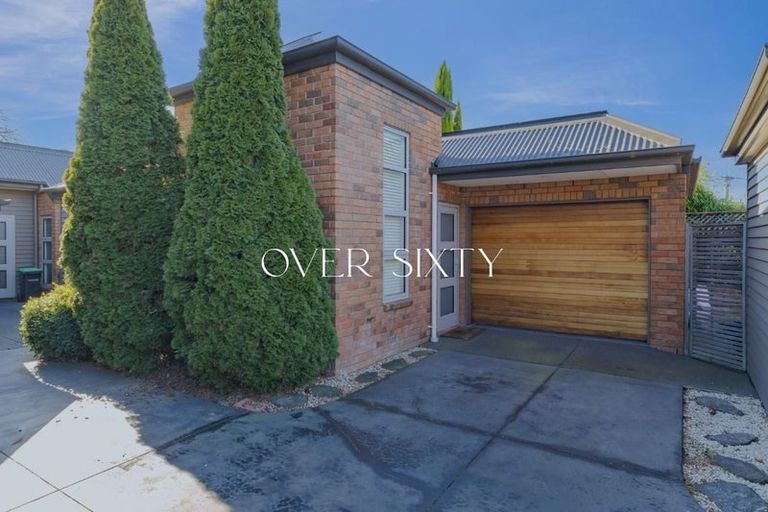 Photo of property in 121c Jeffreys Road, Strowan, Christchurch, 8052