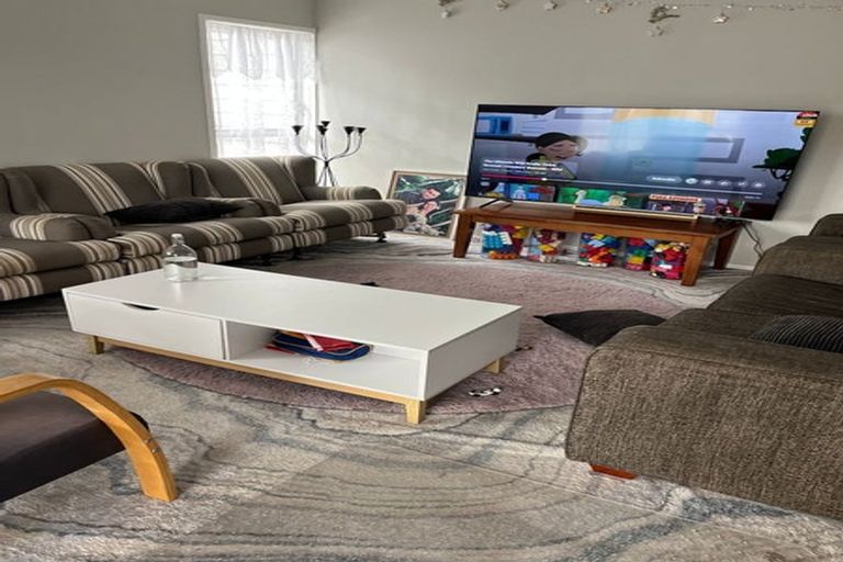 Photo of property in 26 Blanche Way, Half Moon Bay, Auckland, 2012