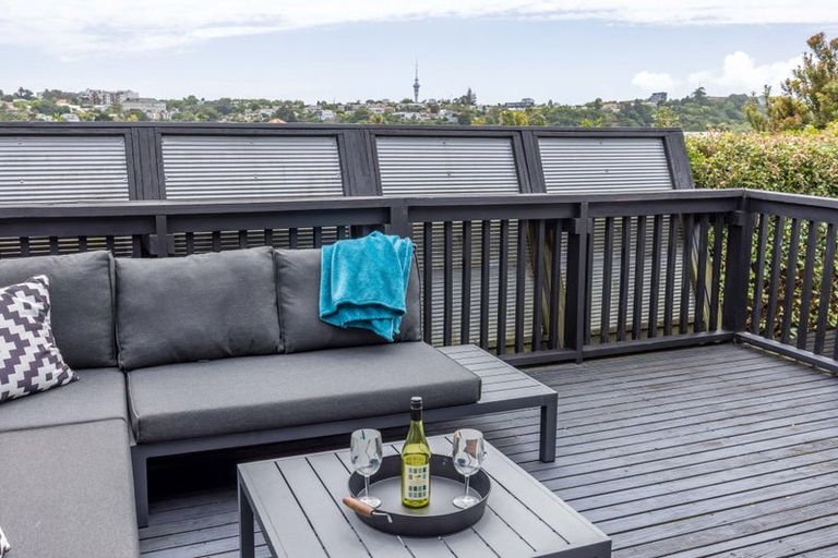 Photo of property in 49a Springfield Road, Morningside, Auckland, 1022