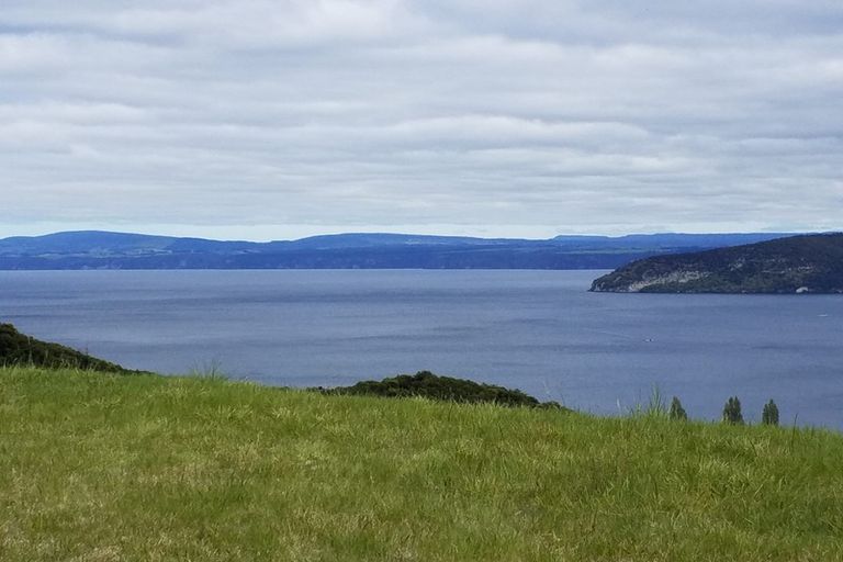 Photo of property in 19 Locheagles Rise, Kinloch, Taupo, 3377