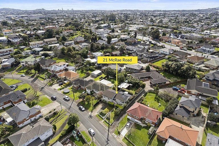 Photo of property in 21 Mcrae Road, Mount Wellington, Auckland, 1060