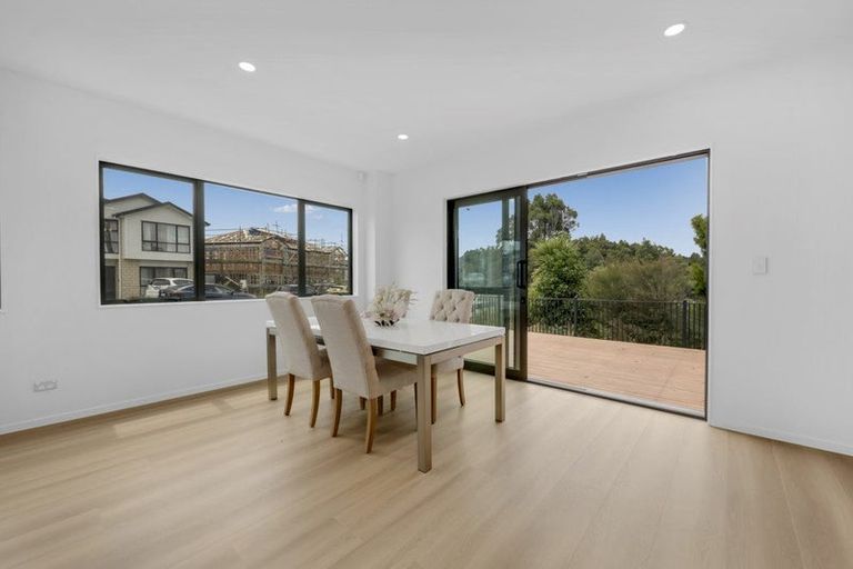 Photo of property in 27 Tannaghmore Drive, Flat Bush, 2019