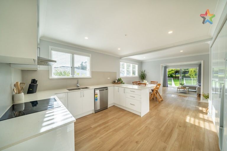 Photo of property in 110 Manuka Street, Stokes Valley, Lower Hutt, 5019