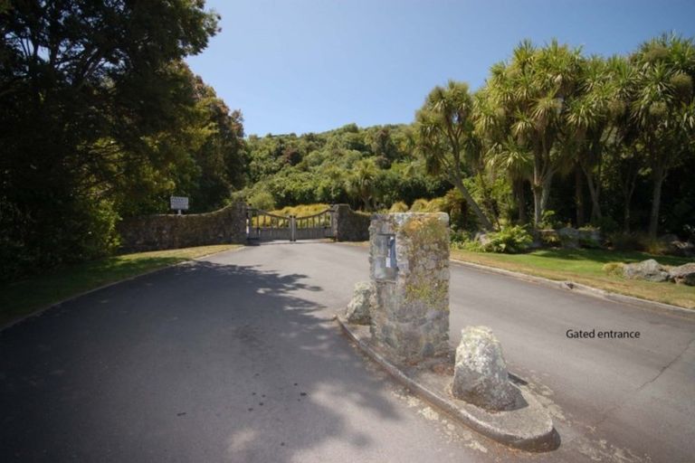 Photo of property in 21 Whakamoenga Point, Acacia Bay, Taupo, 3385