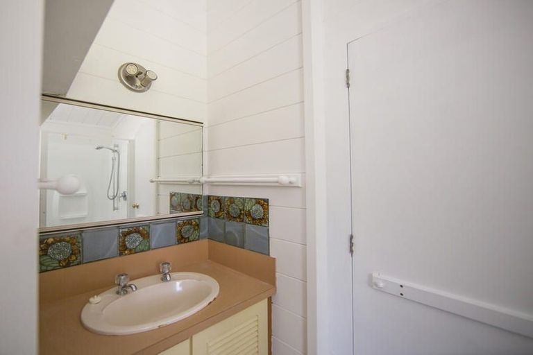 Photo of property in 28 Shoemaker Road, Waipu, 0510