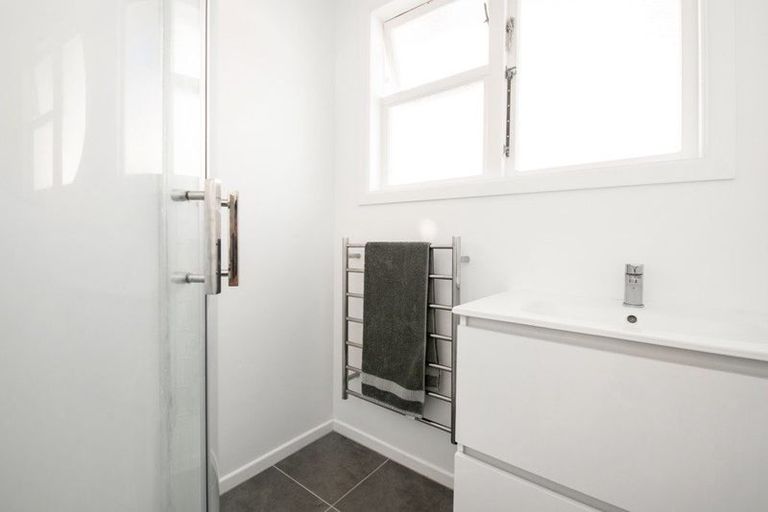 Photo of property in 38 Puriri Street, Helensville, 0800