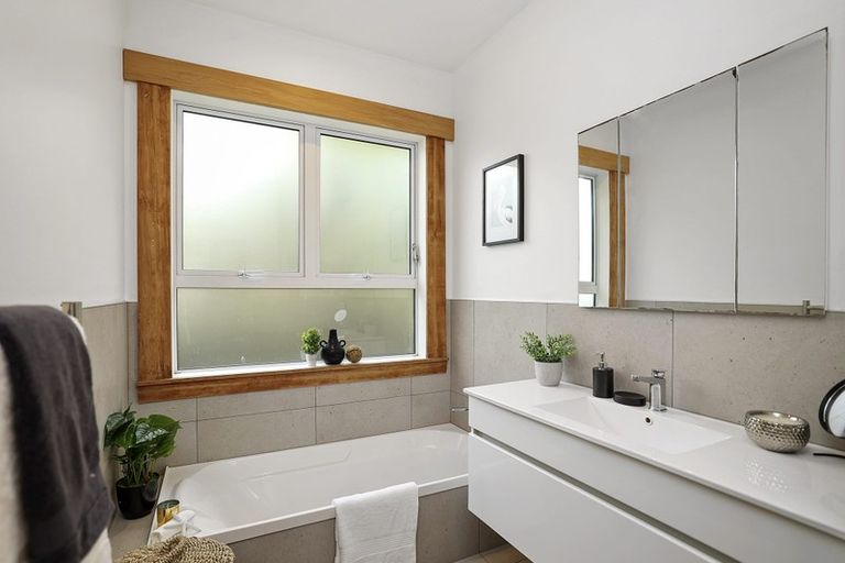 Photo of property in 37 Newton Street, Fitzroy, New Plymouth, 4312