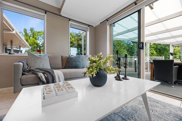 Photo of property in 11 Hinton Place, Pyes Pa, Tauranga, 3112