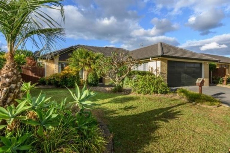 Photo of property in 14 Cellbridge Place, East Tamaki, Auckland, 2016