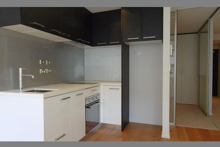 Photo of property in Queen's Residences, 2002/8 Airedale Street, Auckland Central, Auckland, 1010